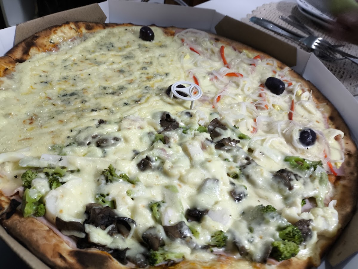 Etruria Pizzas Photos 2